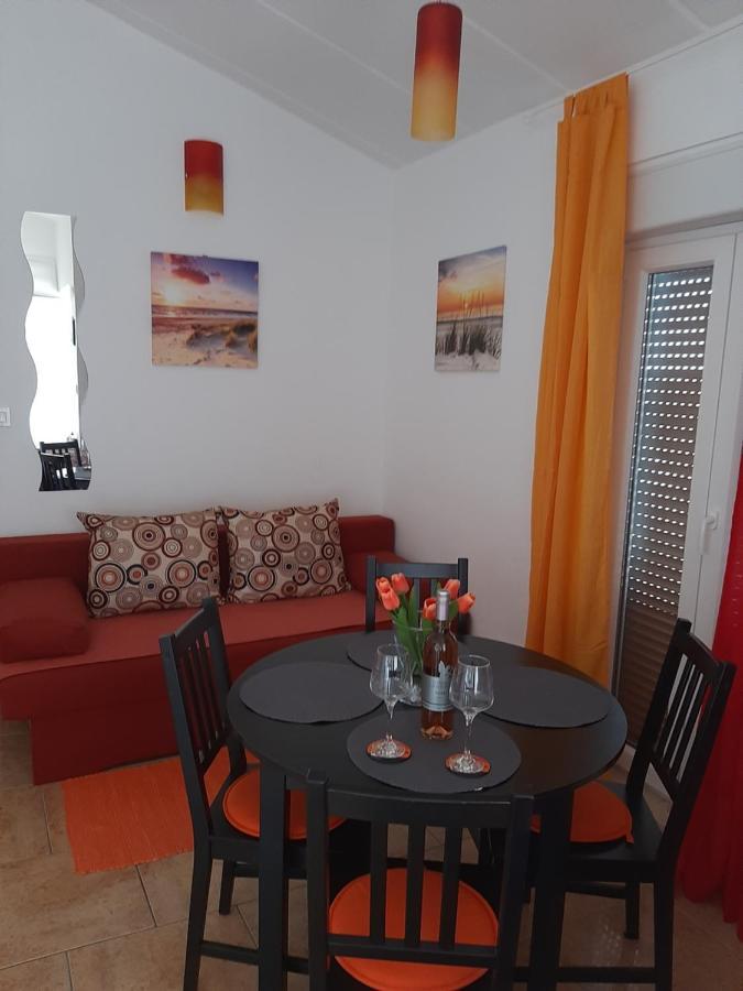 Apartment Enis Barbariga Exterior photo